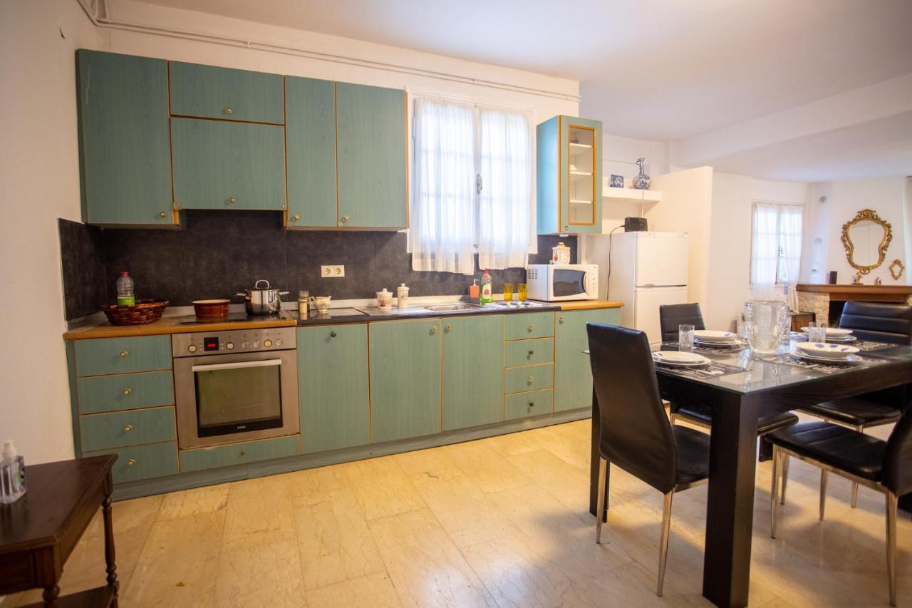 Traditional Villa Appartment With Garden, Also For Gatherings ,15 Minutes From Thessaloniki Airport ภายนอก รูปภาพ