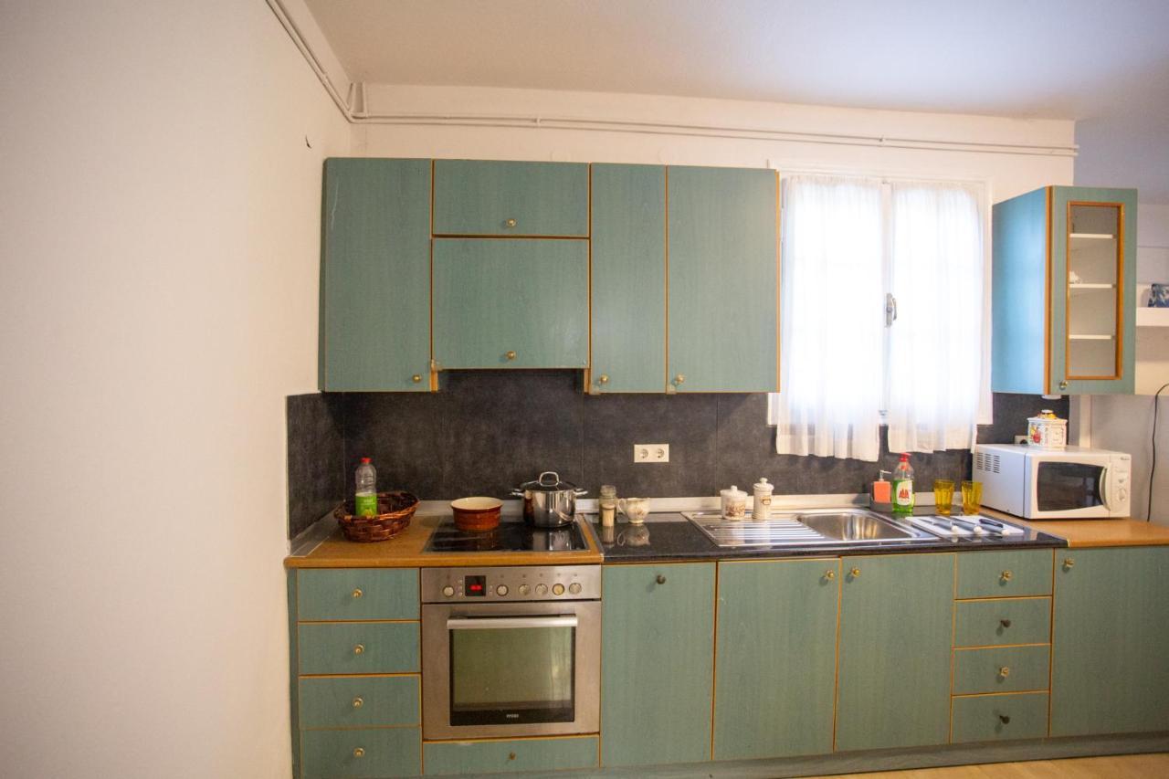 Traditional Villa Appartment With Garden, Also For Gatherings ,15 Minutes From Thessaloniki Airport ภายนอก รูปภาพ